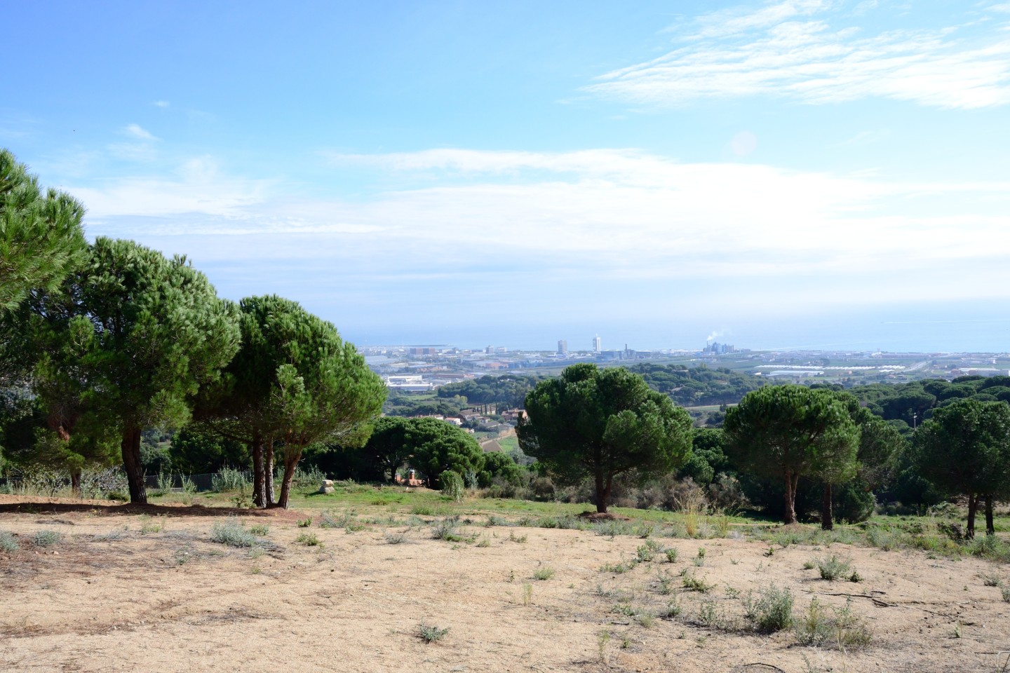 Pla de millora urbana (PMU) i Projecte de reparcel·lació al sector La Pineda de Cabrera de Mar, al Maresme Pere Serra Arquitectura. Pla de millora urbana (PMU) i Projecte de reparcel·lació al sector La Pineda de Cabrera de Mar, al Maresme.