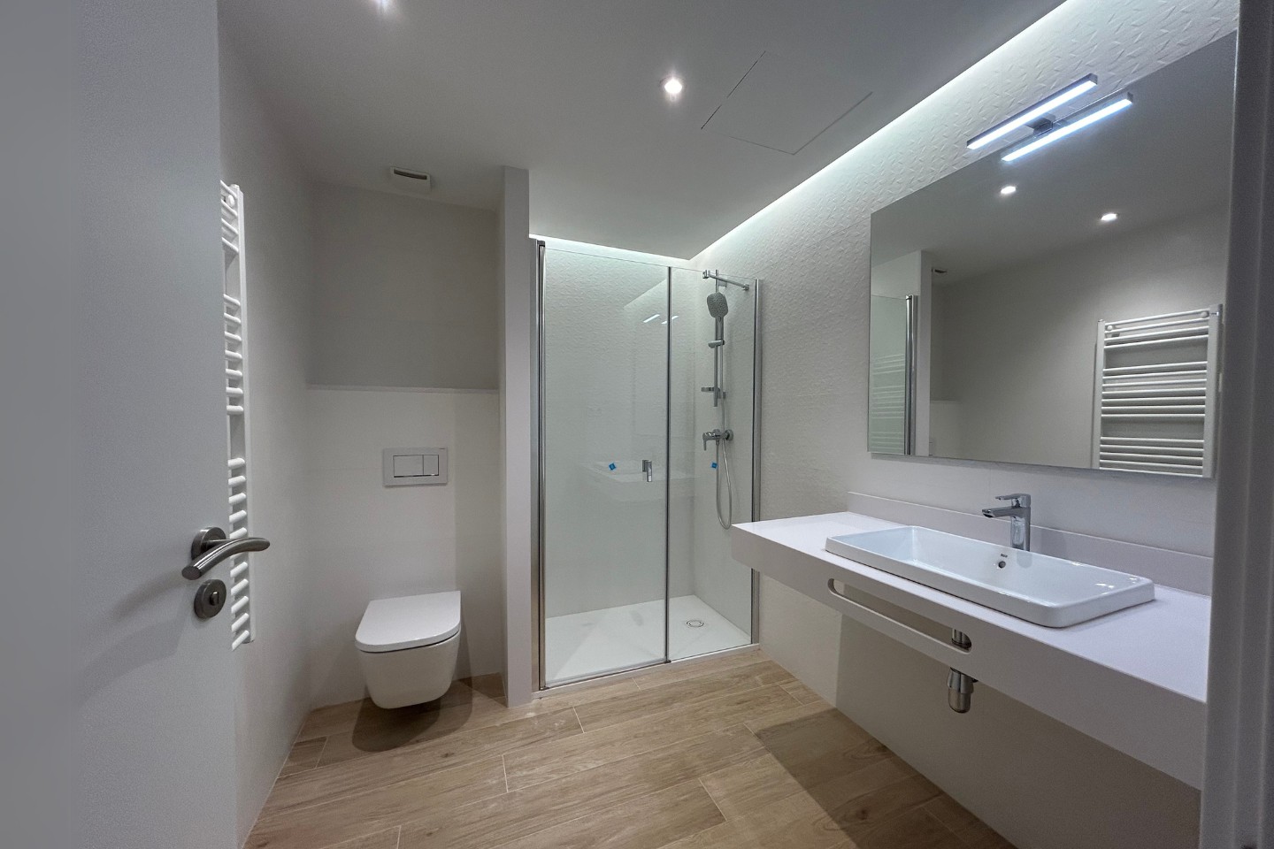 Reforma i canvi d'ús de 3 habitatges a l'Eixample Esquerra de Barcelona Pere Serra Arquitectura. Reforma i canvi d'ús de 3 habitatges a l'Eixample Esquerra de Barcelona