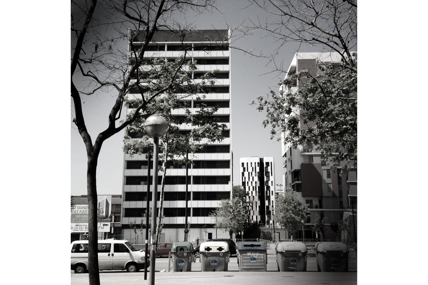 Torre de 56 habitatges, 3 locals i aparcament a la Plaça d'Europa de l'Hospitalet de Llobregat 2 Pere Serra Arquitectura. Torre de 56 habitatges, 3 locals i aparcament a la Plaça d'Europa de l'Hospitalet de Llobregat.